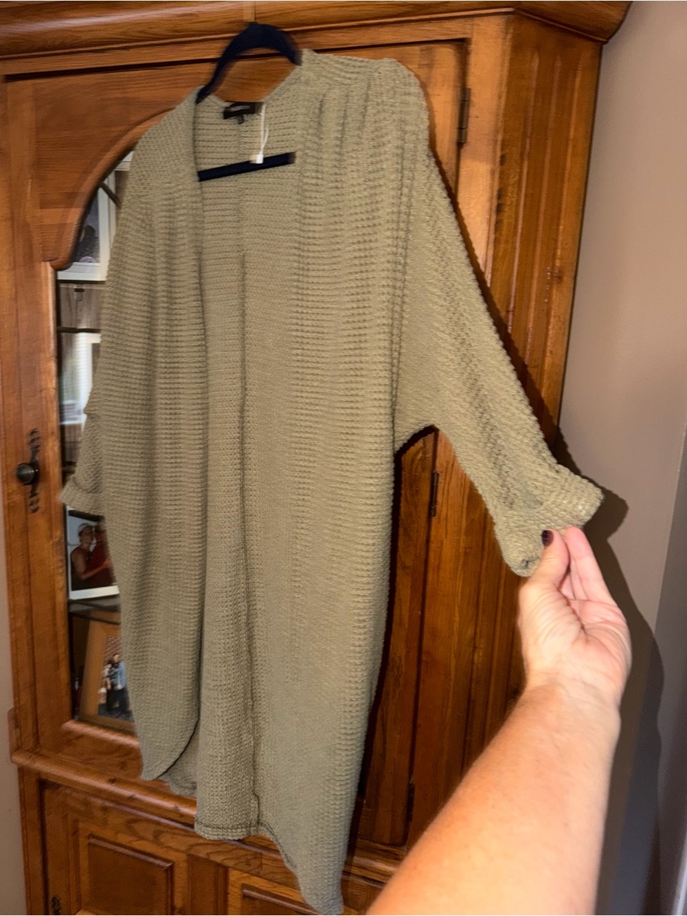 NWOT Sm Open-Front Oversized Tan/Olive Women’s Sweater Cardigan. MUST BE BUNDLED